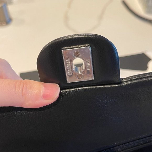 CHANEL CLASSIC FLAP MEDIUM Lambskin Black Silver Hardware 2021 With Chip - Picture 10 of 11